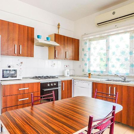Rix Apartments Kyrenia  Ngoại thất bức ảnh