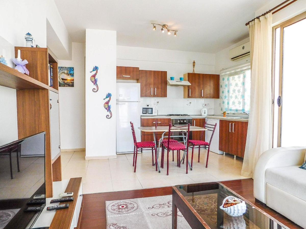 Rix Apartments Kyrenia  Ngoại thất bức ảnh